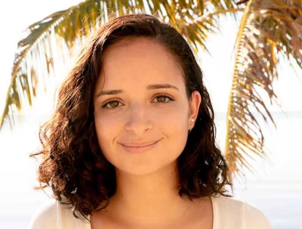 Deborah Santos de Azevedo Menna