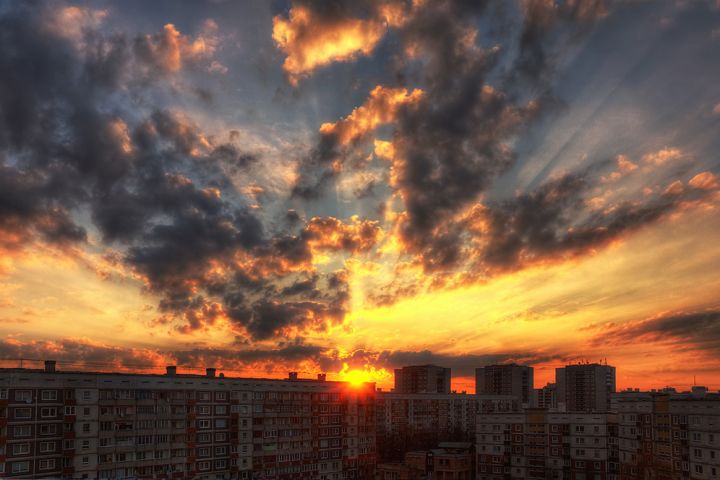 Photograph of the sky.