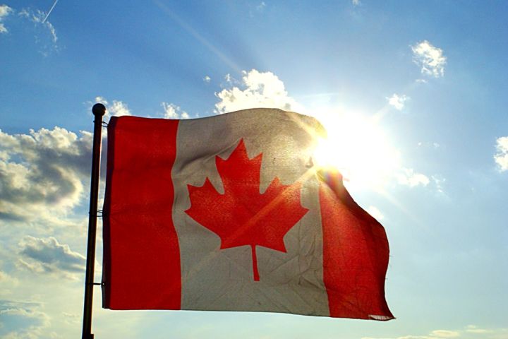 Photograph of Canadian flag.