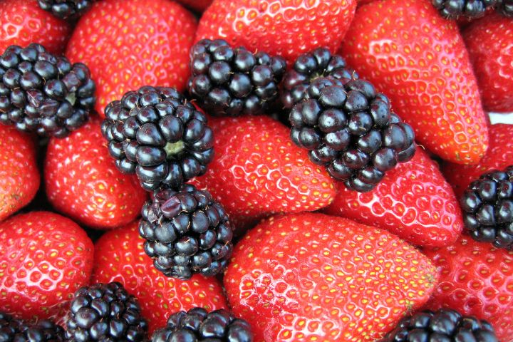 Picture of blackberries and strawberries.
