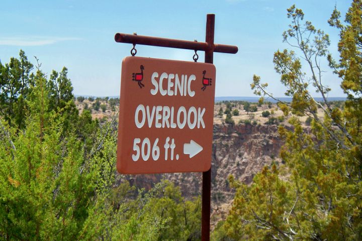 Photograph of scenic overlook sign.