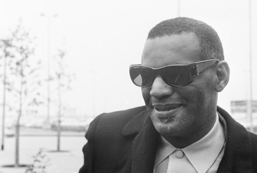 Black-and-white photo of Ray Charles.