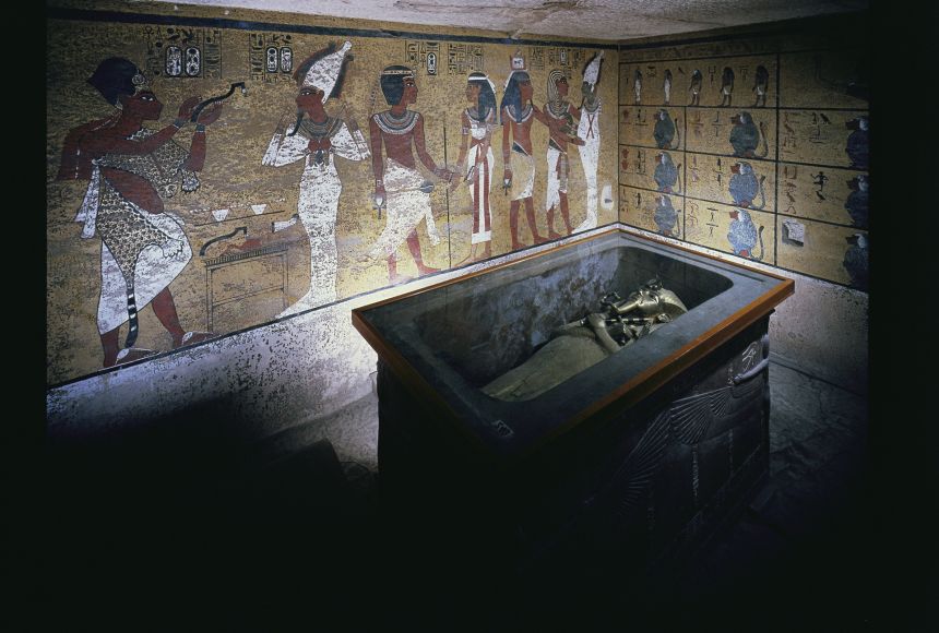King Tutankhamun was laid to rest here in this well-decorated burial chamber. The paintings on the walls depict scenes of his afterlife, while his mummified body was kept safe in a gold coffin nestled inside a stone sarcophagus.