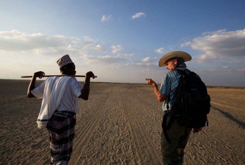 Picture of Paul Salopek and guide Ahmed Alema Hessan outside of Bouri