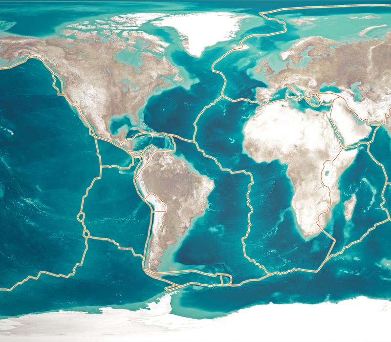 Forces That Shape the Earth: An Overview of Divergent, Convergent, and  Transform Plate Boundaries | PDF | Plate Tectonics | Volcano