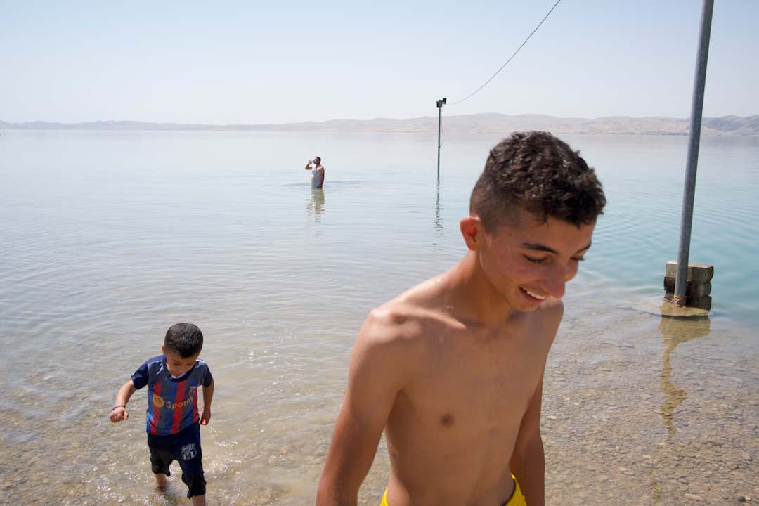 A Kurdish Photographer Records the Brutal Transformation of the Rivers ...