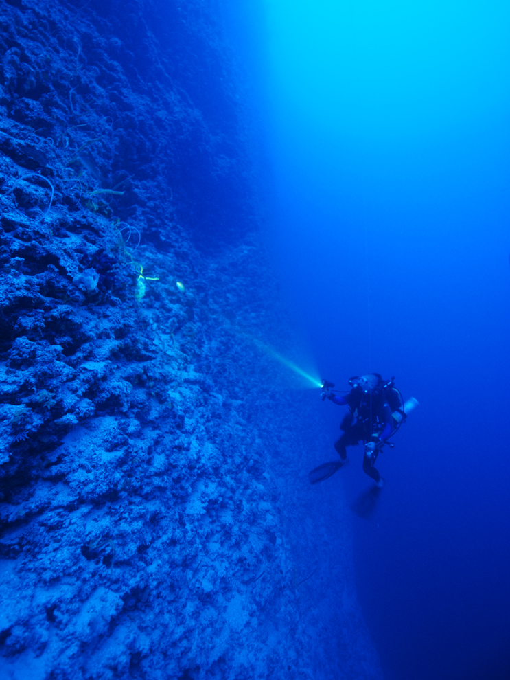 underwater cliff diving