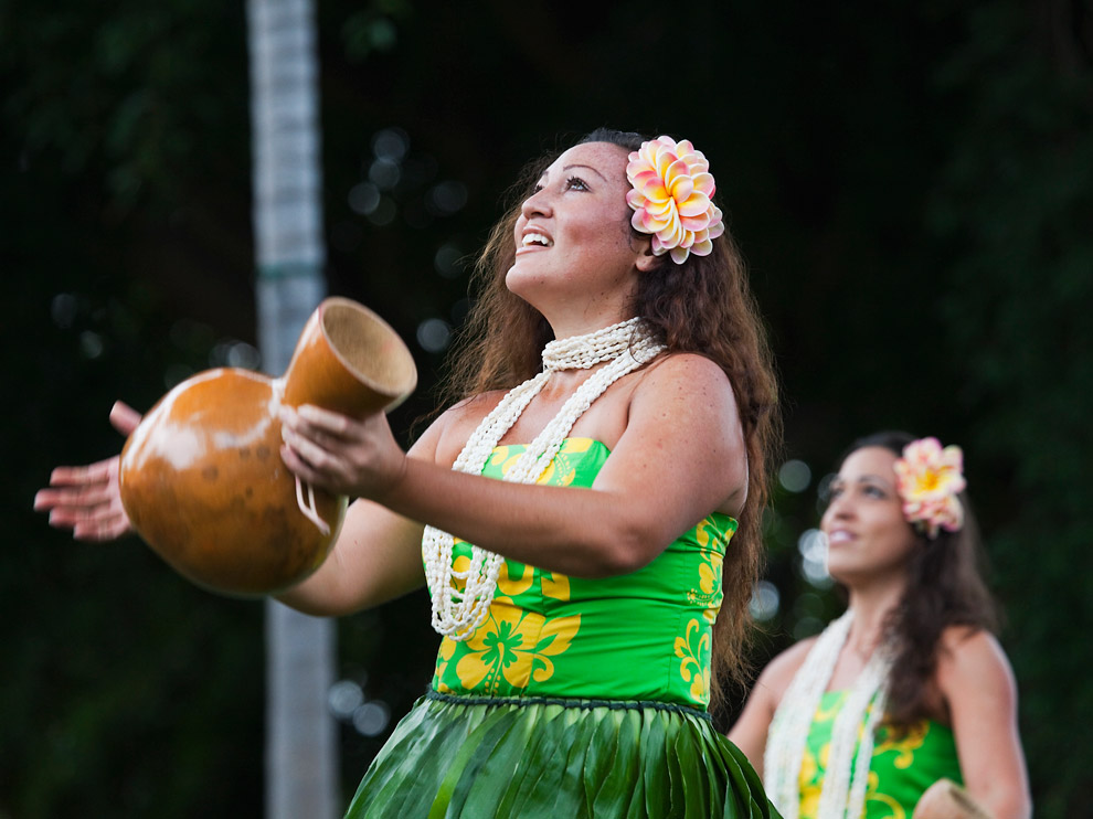 Hula hotsell dresses traditional