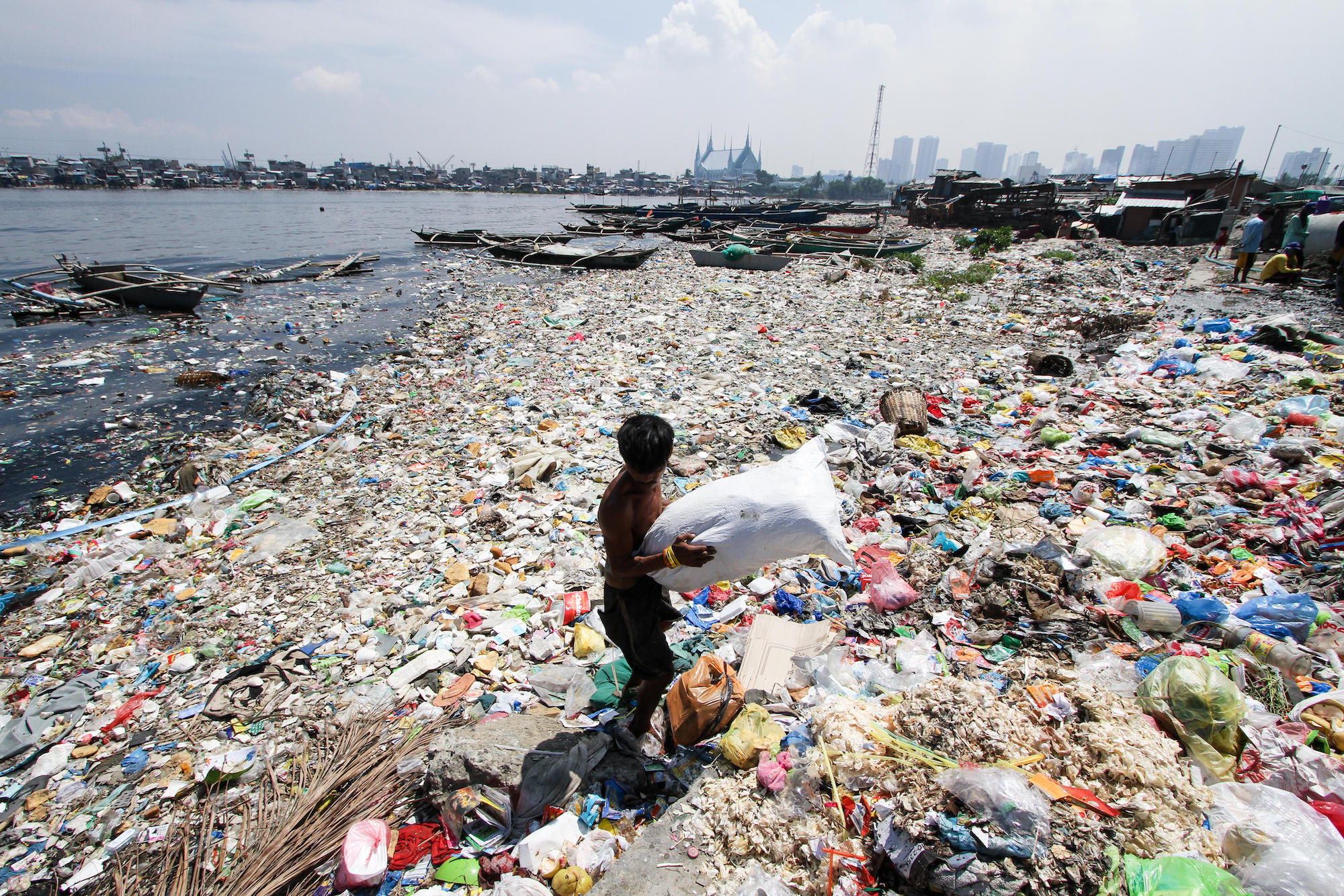 Trash Free Seas: Plastics in the Ocean - Ocean Conservancy